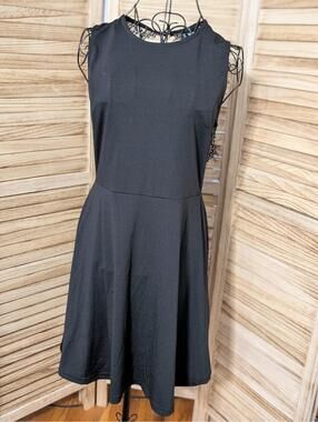 Black high neck sleeveless A- Line dress back Lace stretchy women's size Medium